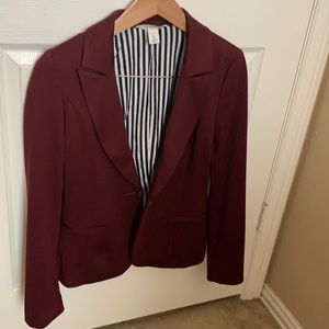 Women’s maroon blazer